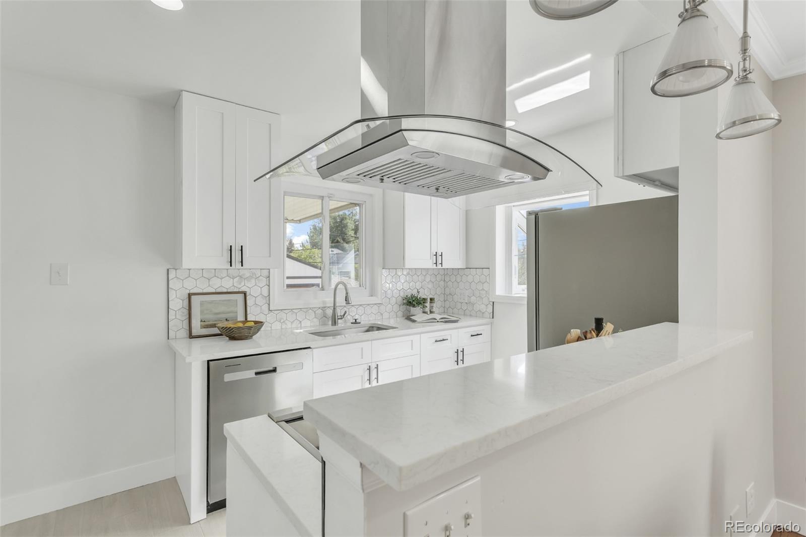 MLS Image #6 for 2618 s pennsylvania street,denver, Colorado