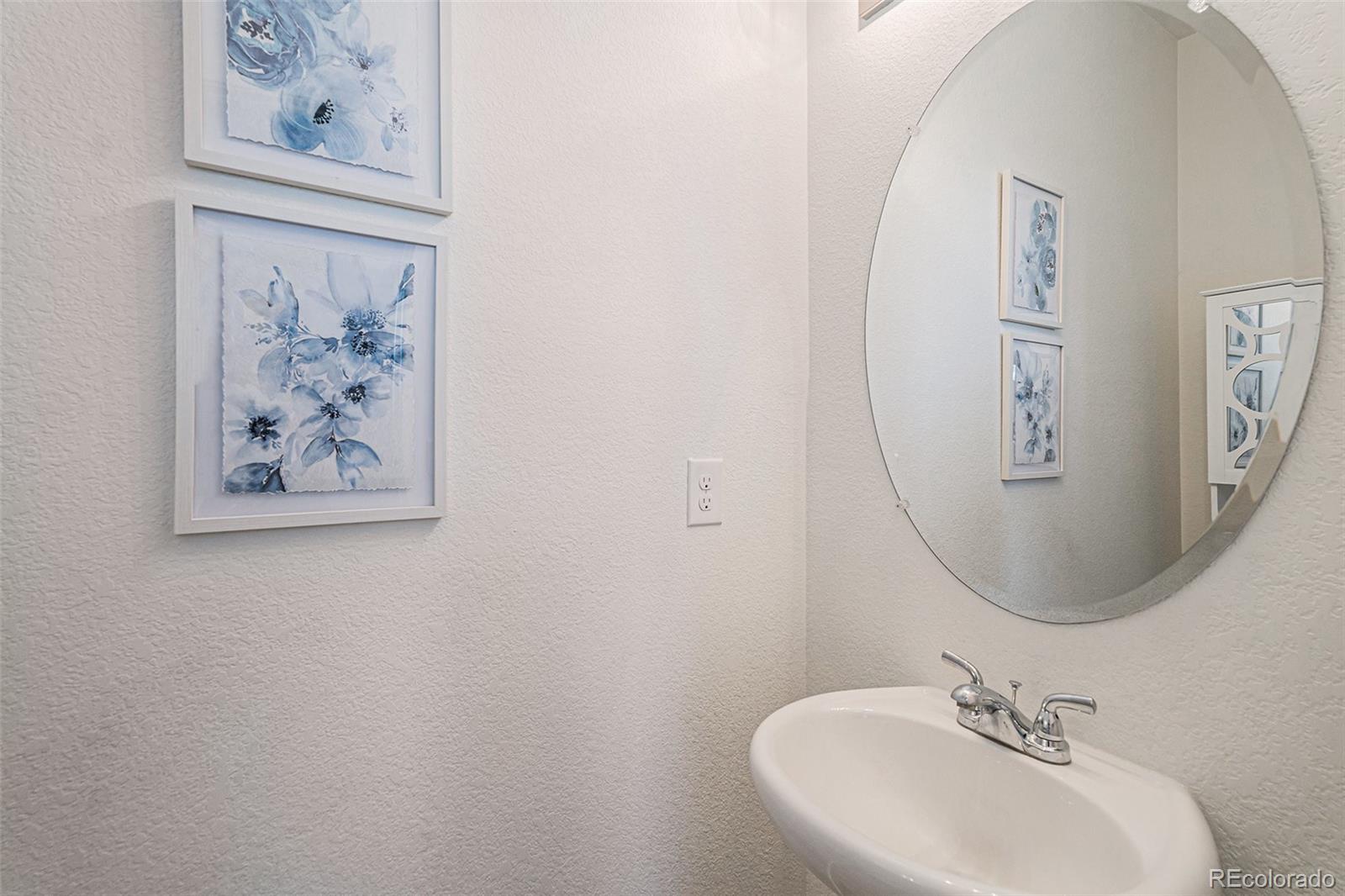 MLS Image #10 for 4868  halifax court,denver, Colorado