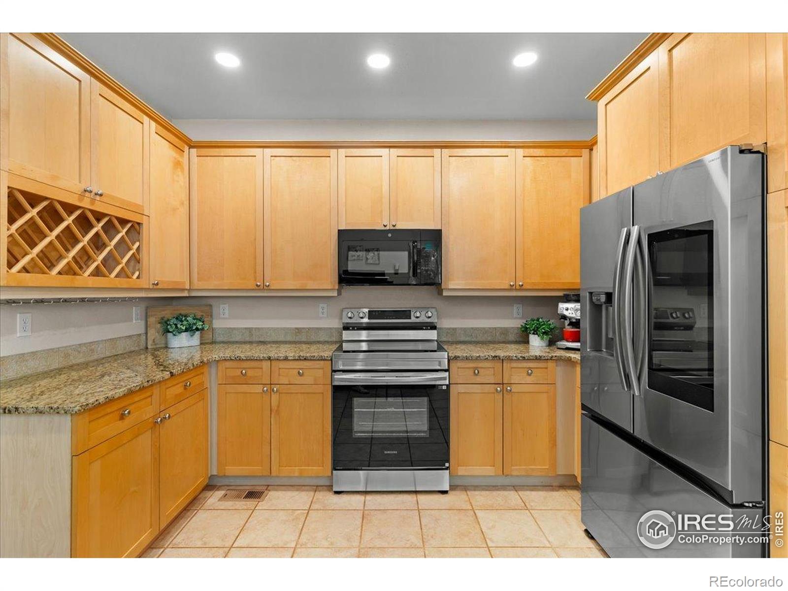 MLS Image #13 for 4046  crawford court,loveland, Colorado