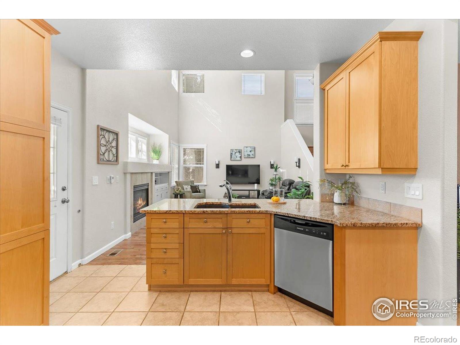 MLS Image #14 for 4046  crawford court,loveland, Colorado