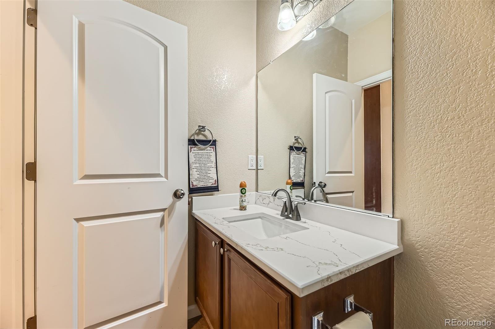 MLS Image #4 for 2544 s fundy circle,aurora, Colorado