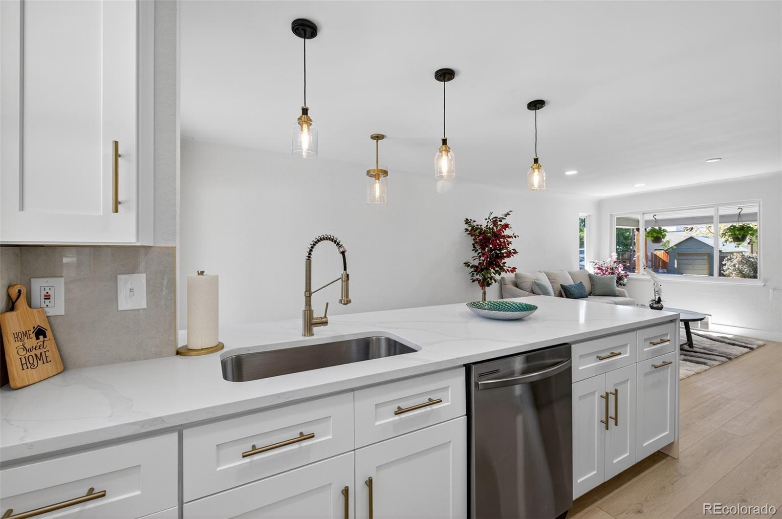 MLS Image #10 for 1856 s steele street,denver, Colorado