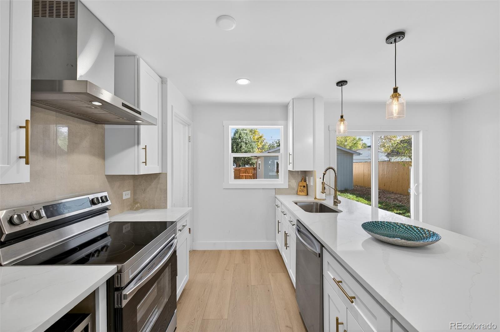 MLS Image #13 for 1856 s steele street,denver, Colorado