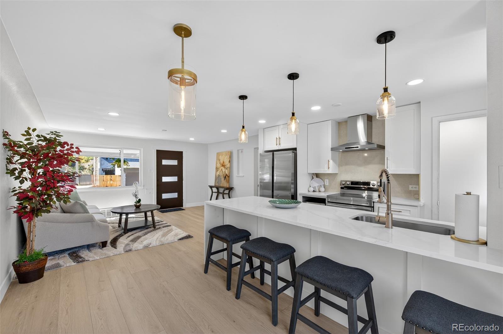 MLS Image #14 for 1856 s steele street,denver, Colorado