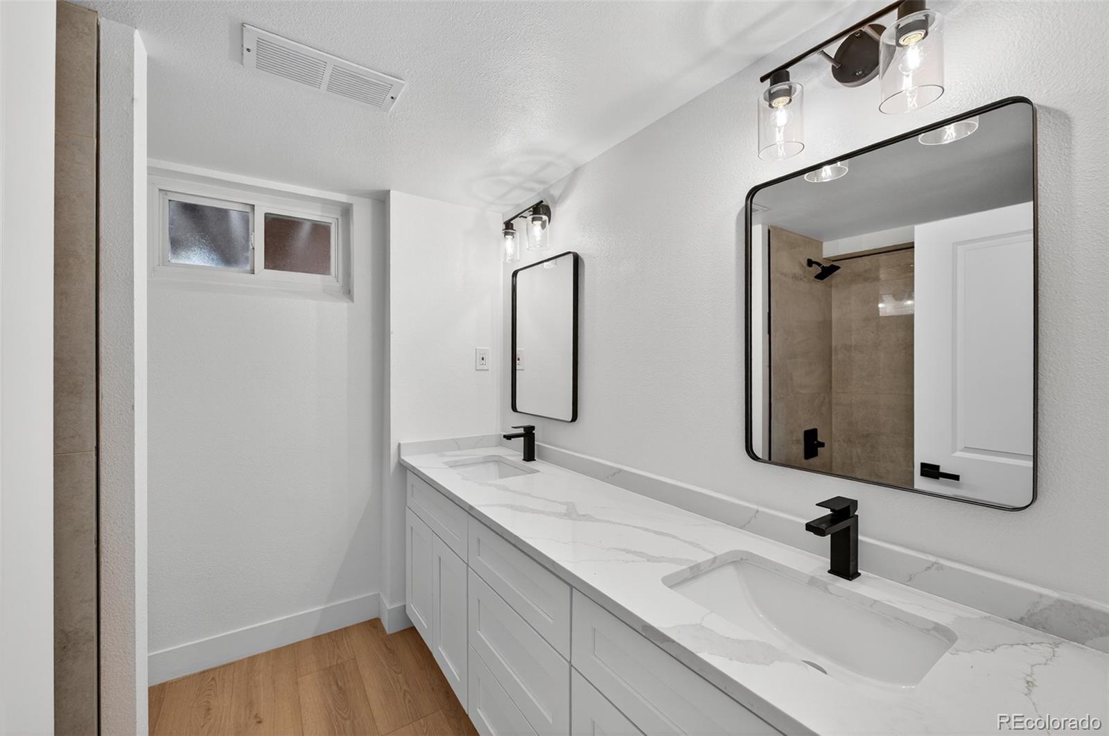 MLS Image #22 for 1856 s steele street,denver, Colorado