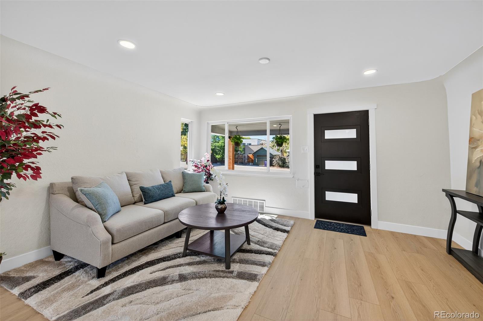 MLS Image #5 for 1856 s steele street,denver, Colorado