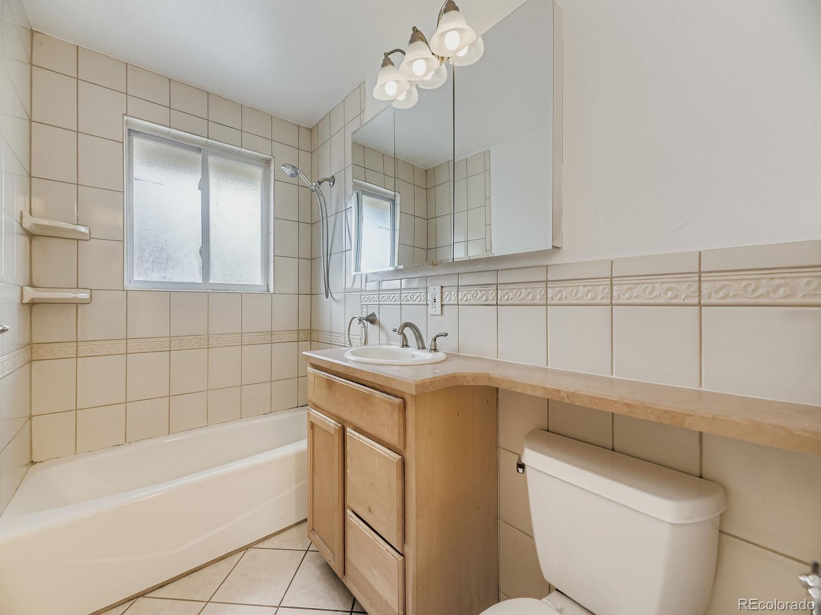 MLS Image #12 for 2862 s ivan way,denver, Colorado