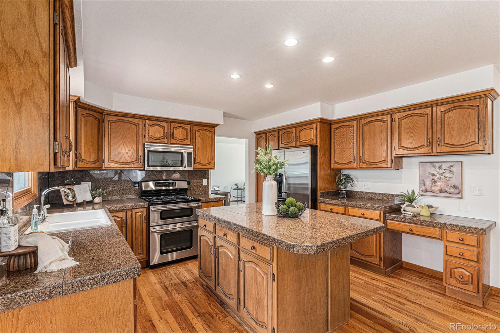 MLS Image #6 for 818  maxwell court,fort collins, Colorado