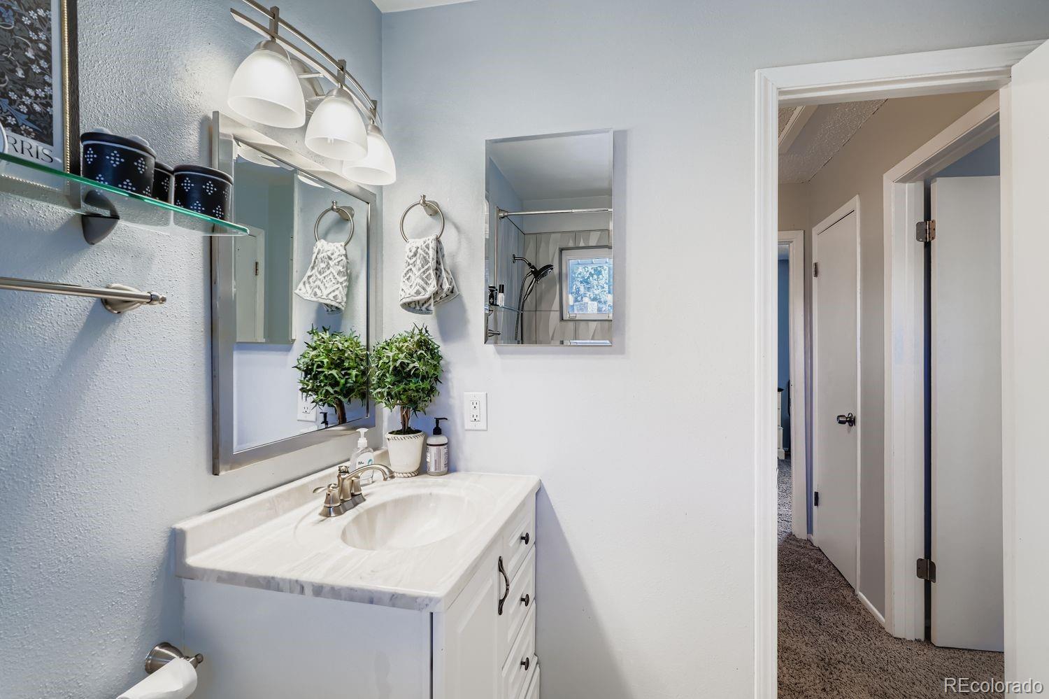 MLS Image #15 for 1997 s peoria street,aurora, Colorado