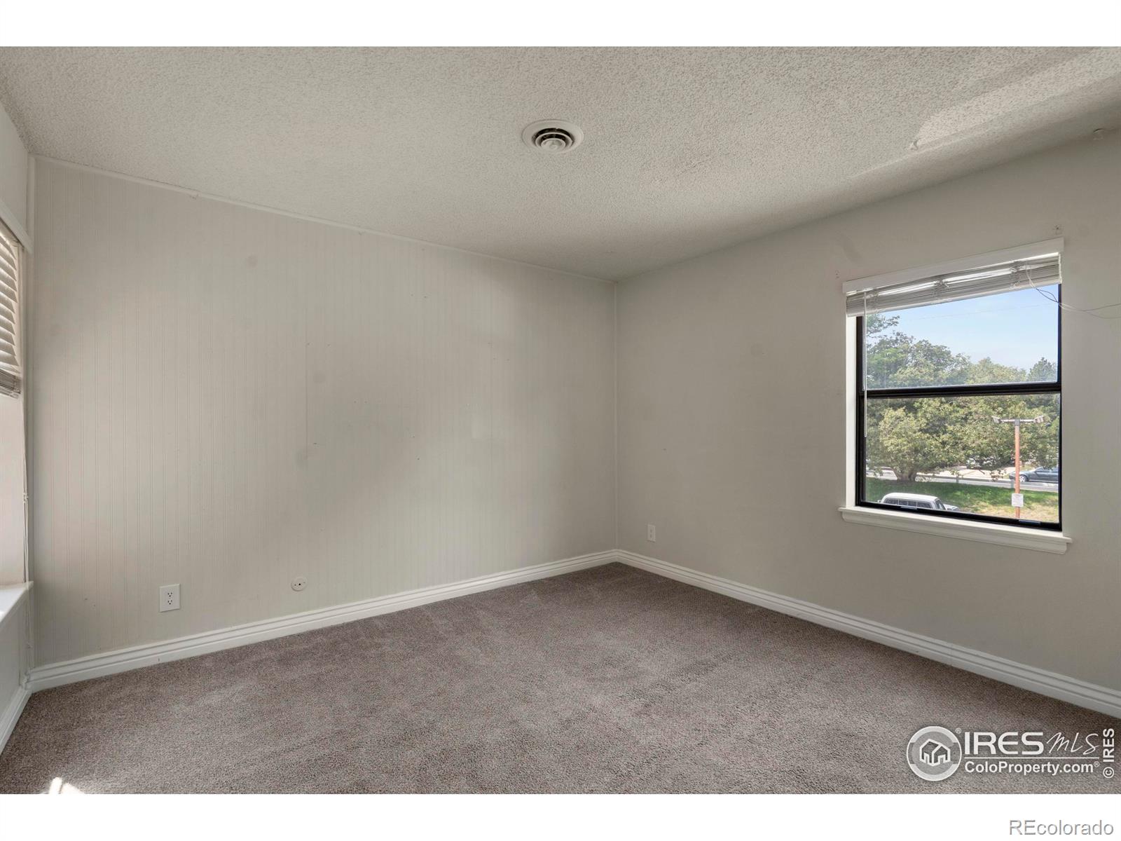 MLS Image #2 for 225 e 8th avenue,longmont, Colorado