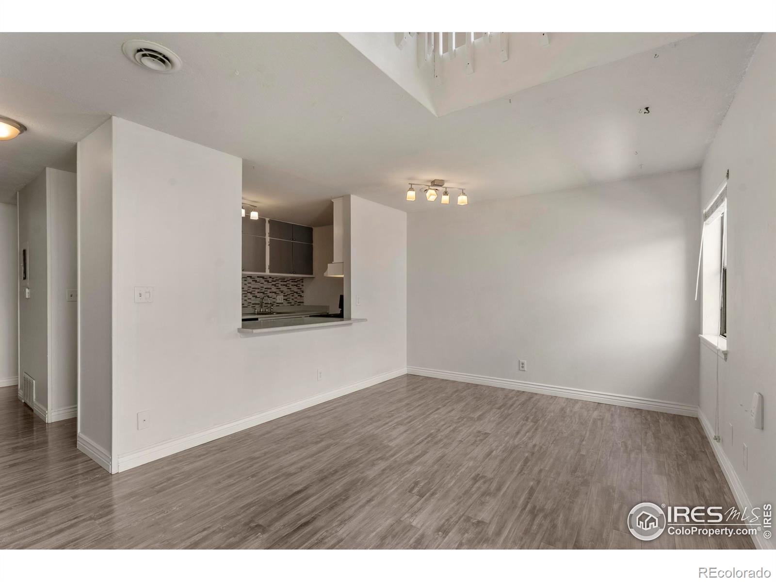 MLS Image #6 for 225 e 8th avenue,longmont, Colorado