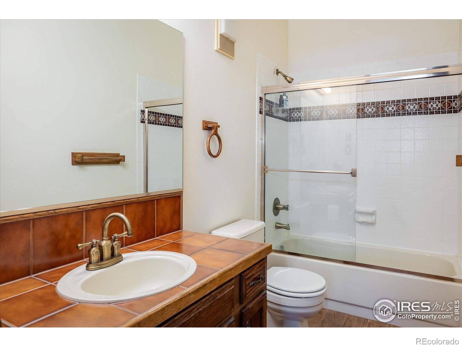 MLS Image #14 for 6643  roxborough drive,littleton, Colorado