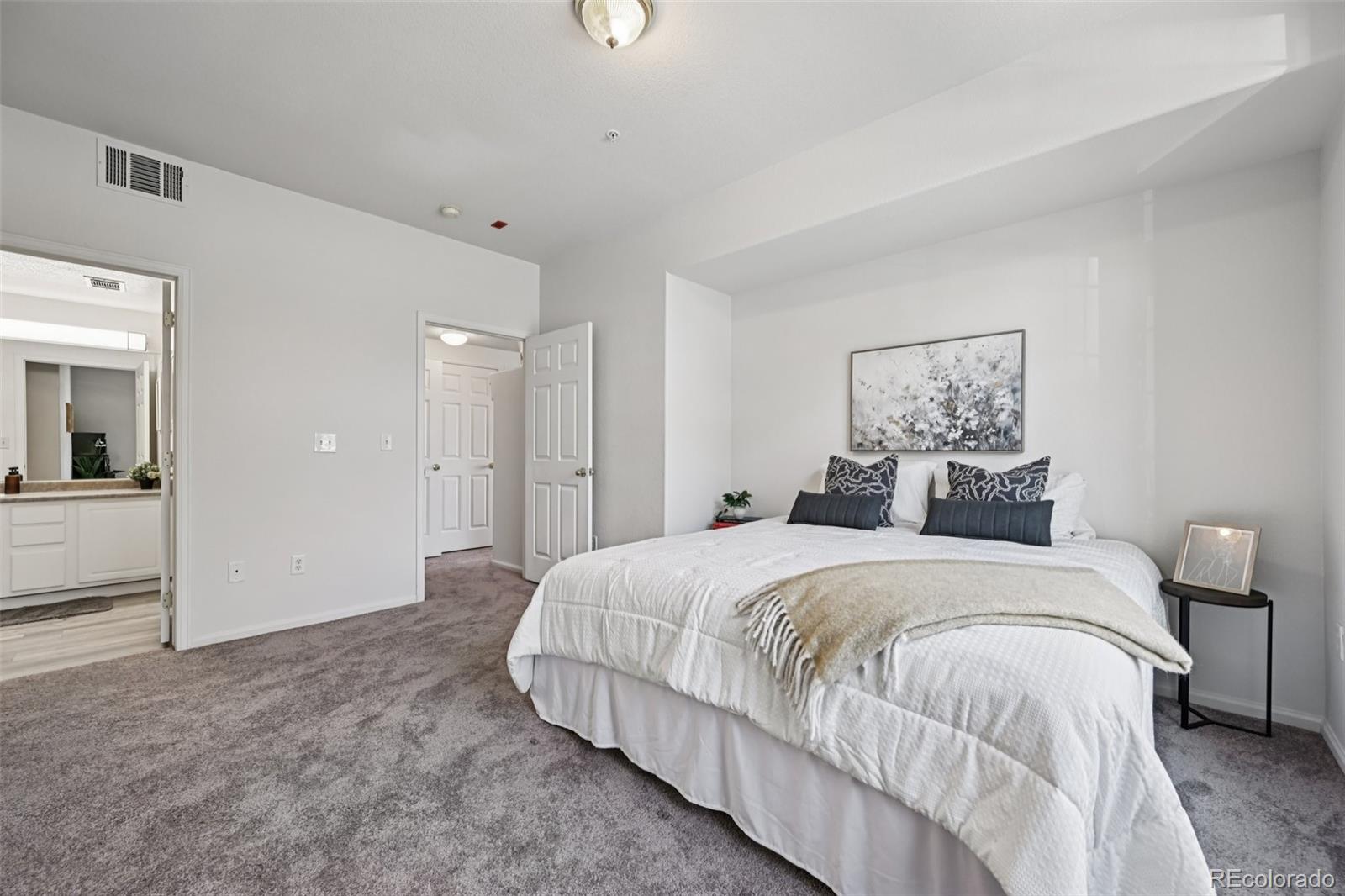 MLS Image #20 for 9408 e florida avenue,denver, Colorado
