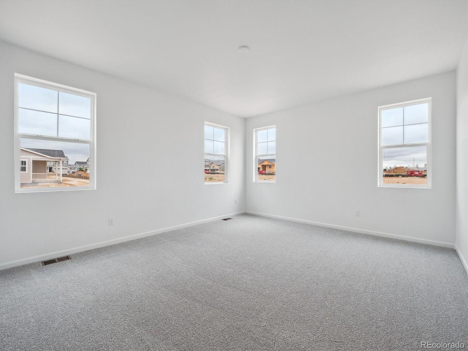 MLS Image #10 for 24787 e 40th avenue,aurora, Colorado