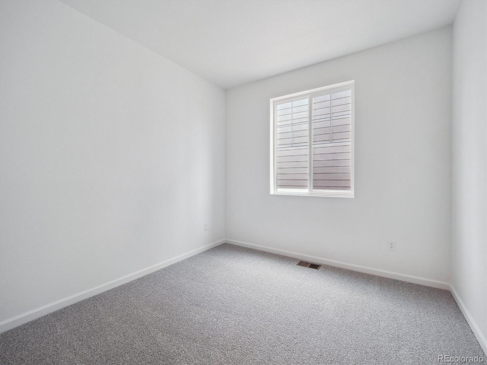 MLS Image #12 for 24787 e 40th avenue,aurora, Colorado