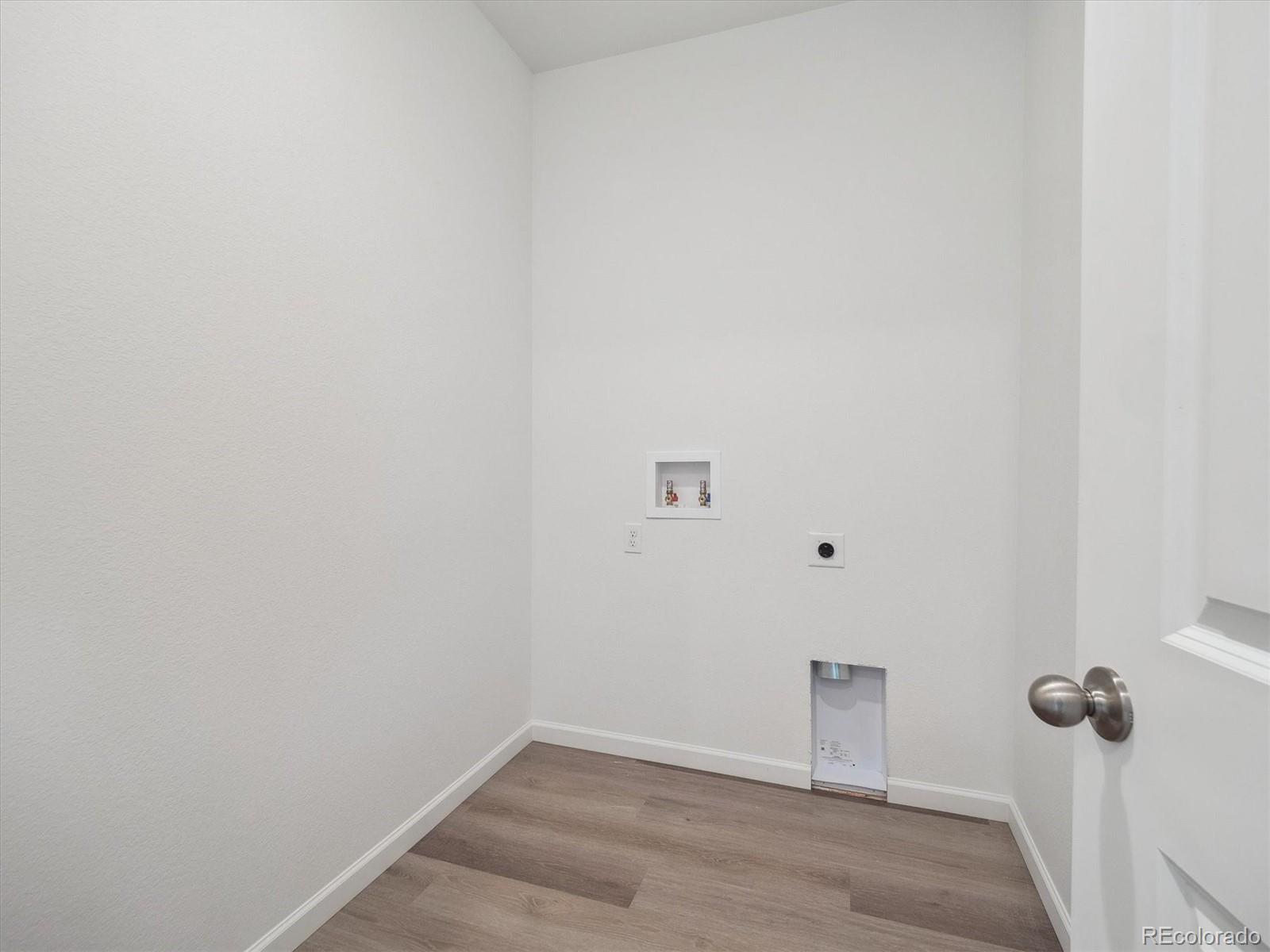 MLS Image #2 for 24787 e 40th avenue,aurora, Colorado