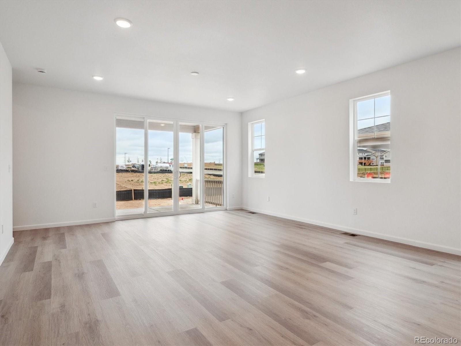 MLS Image #7 for 24787 e 40th avenue,aurora, Colorado