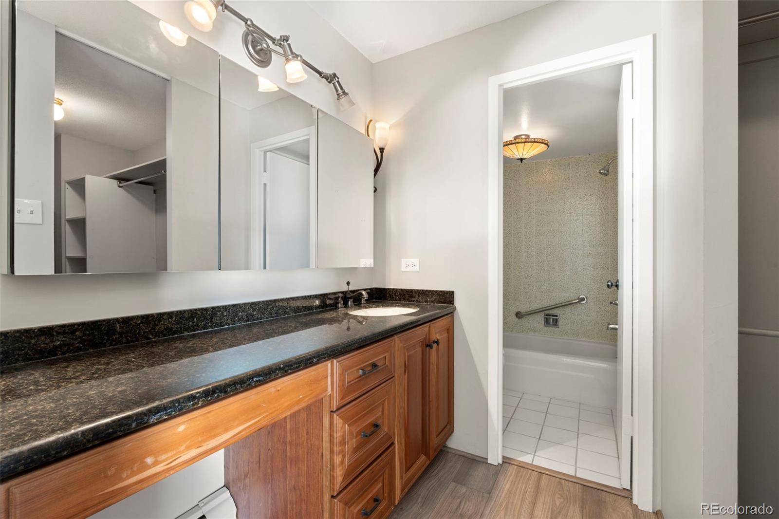 MLS Image #10 for 955  eudora street 1107,denver, Colorado
