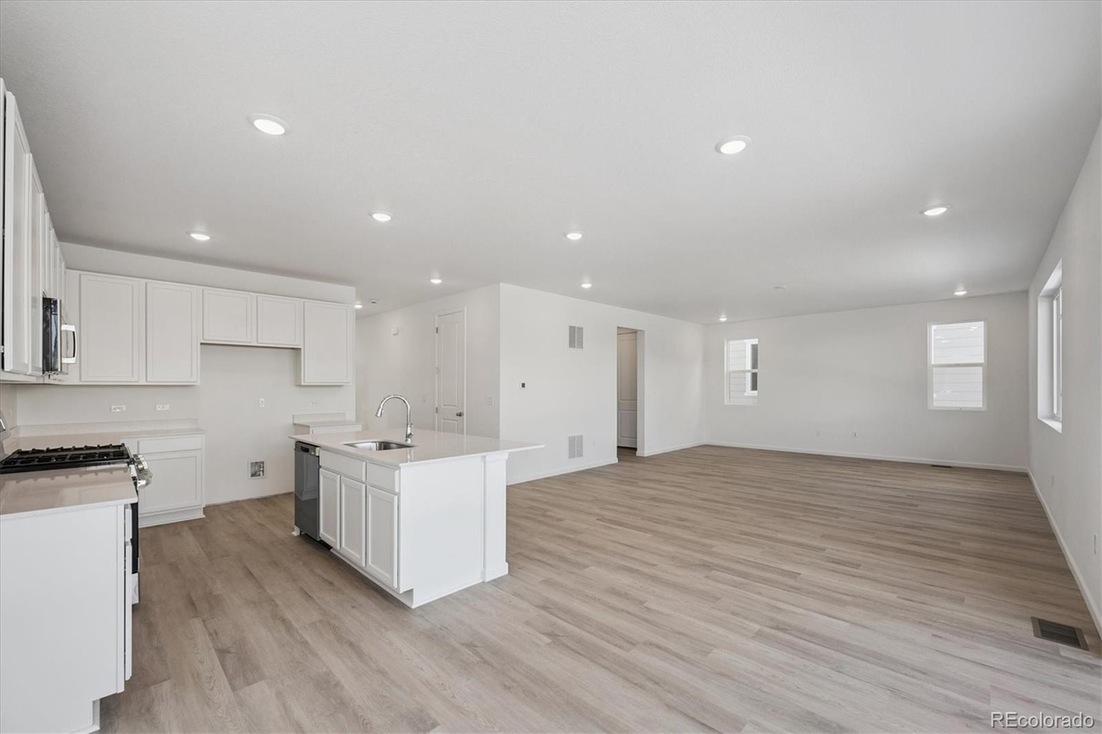 MLS Image #6 for 366  lake granby avenue,brighton, Colorado