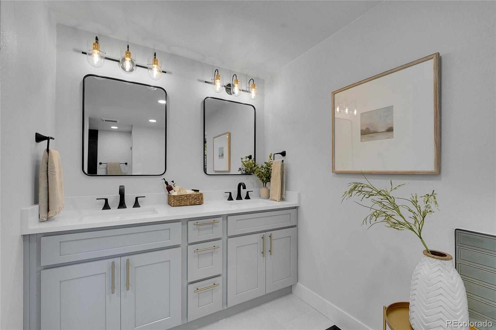 MLS Image #22 for 3261 s oneida way,denver, Colorado