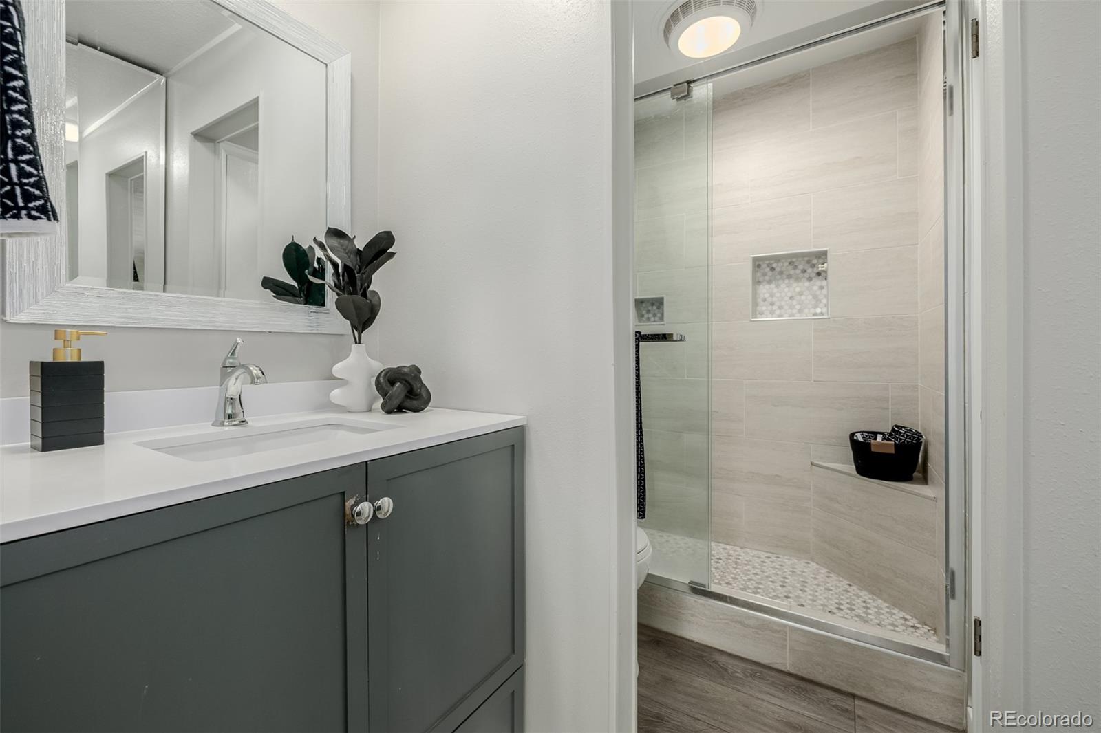MLS Image #16 for 12  jackson street,denver, Colorado