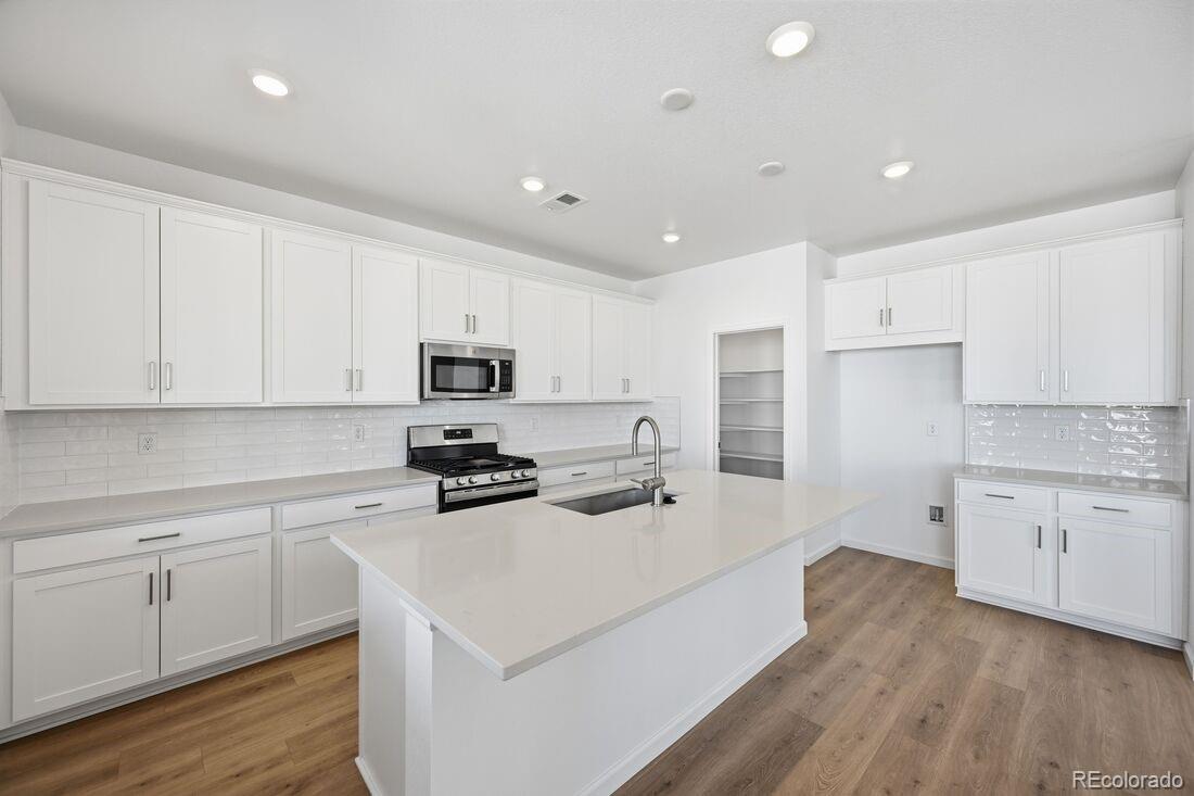 MLS Image #1 for 16657 w 92nd place,arvada, Colorado
