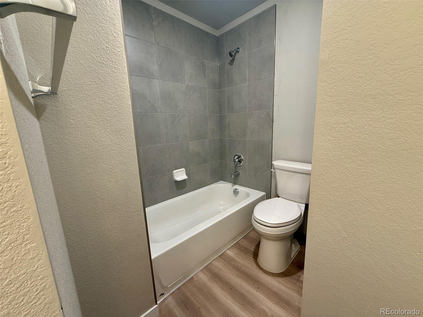 MLS Image #10 for 717 n clubview street,watkins, Colorado