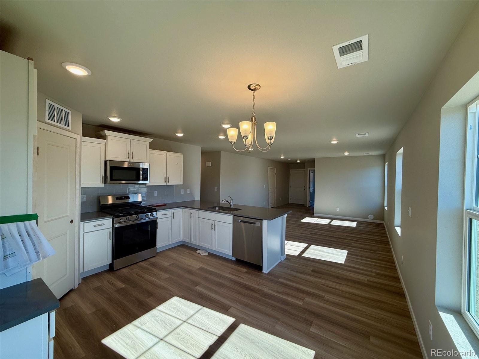 MLS Image #3 for 717 n clubview street,watkins, Colorado