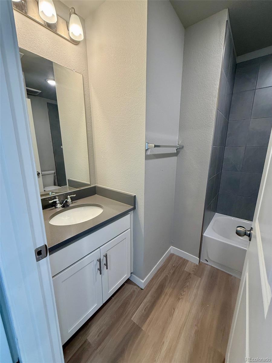 MLS Image #9 for 717 n clubview street,watkins, Colorado