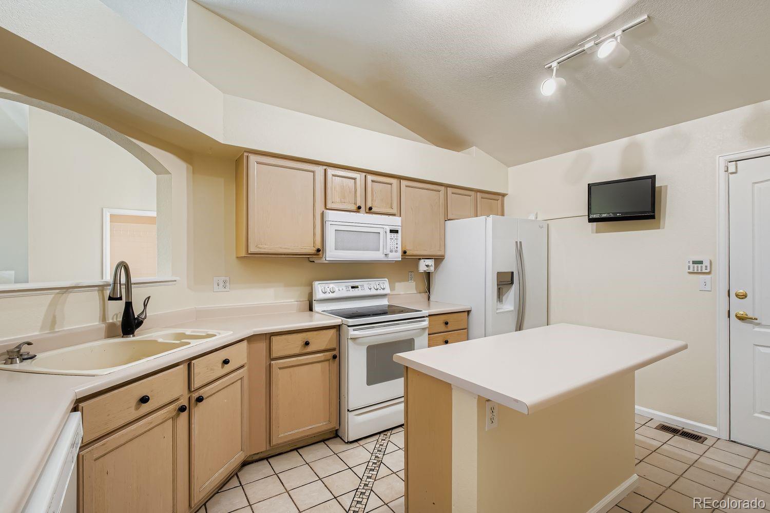 MLS Image #7 for 9663  brentwood way c,broomfield, Colorado
