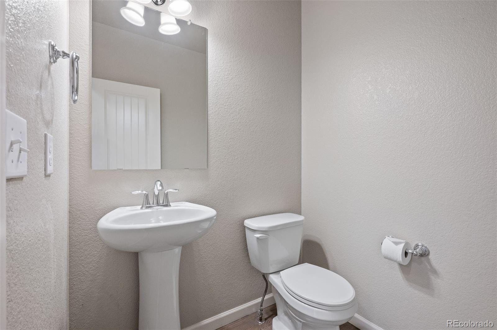 MLS Image #20 for 2347 s loveland street,lakewood, Colorado