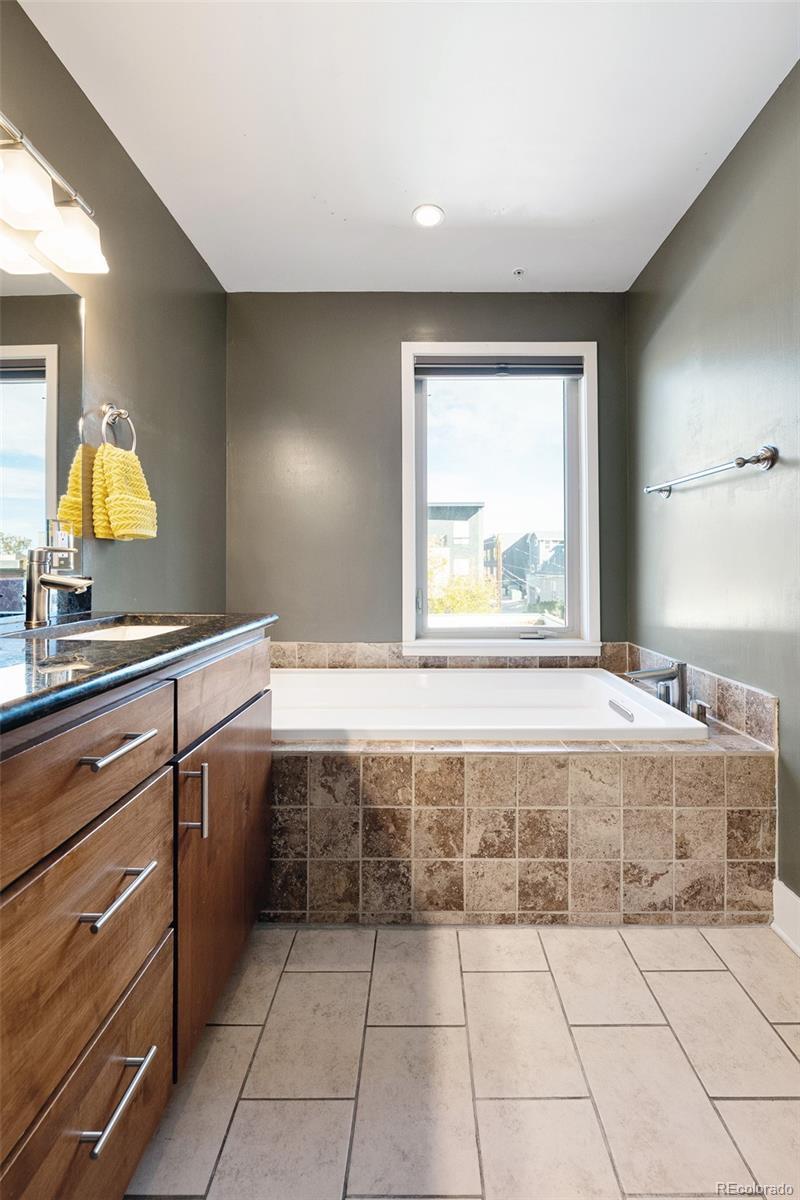MLS Image #20 for 3040  zuni street 7,denver, Colorado