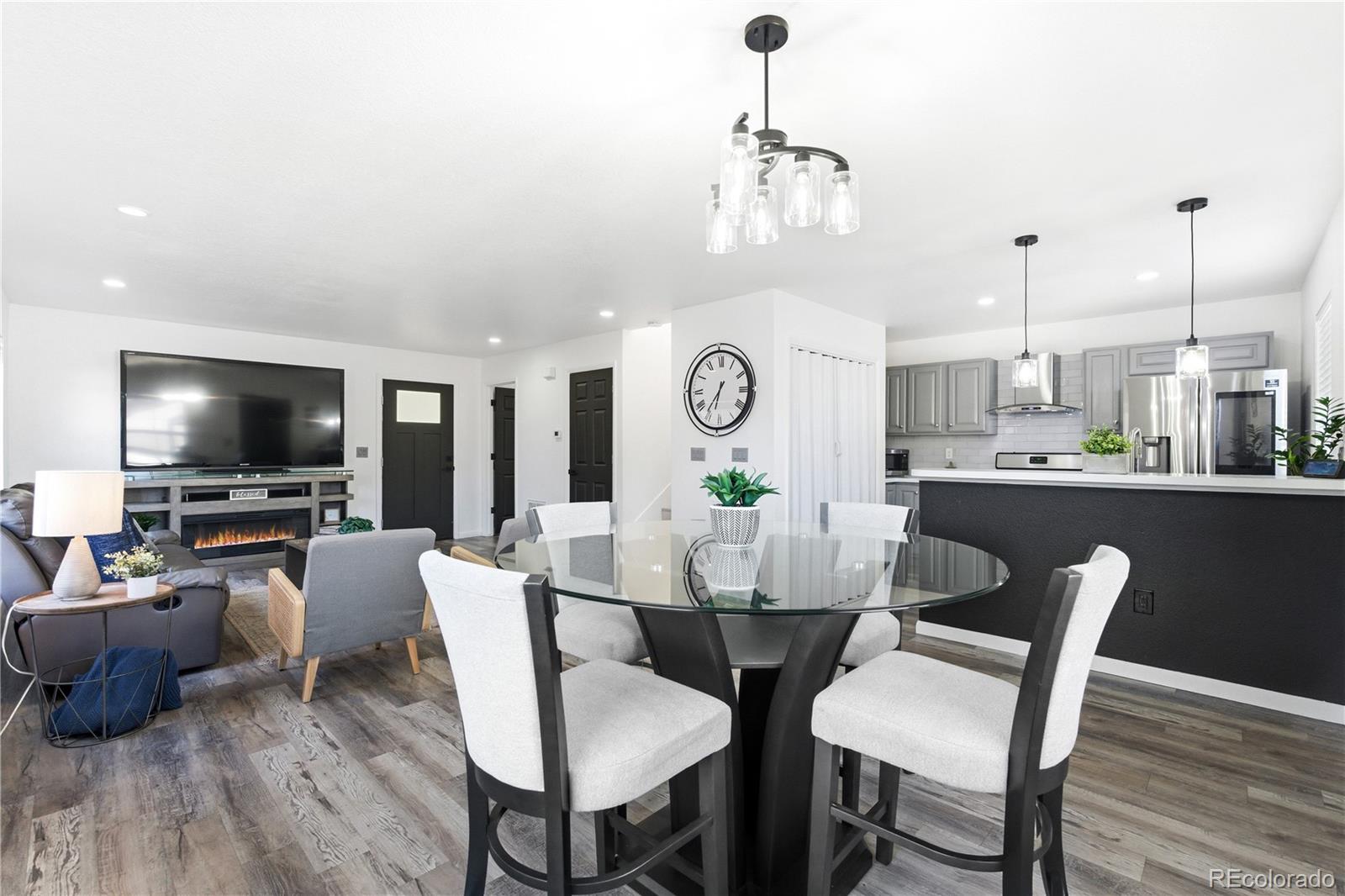 MLS Image #12 for 23461 e saratoga circle,aurora, Colorado