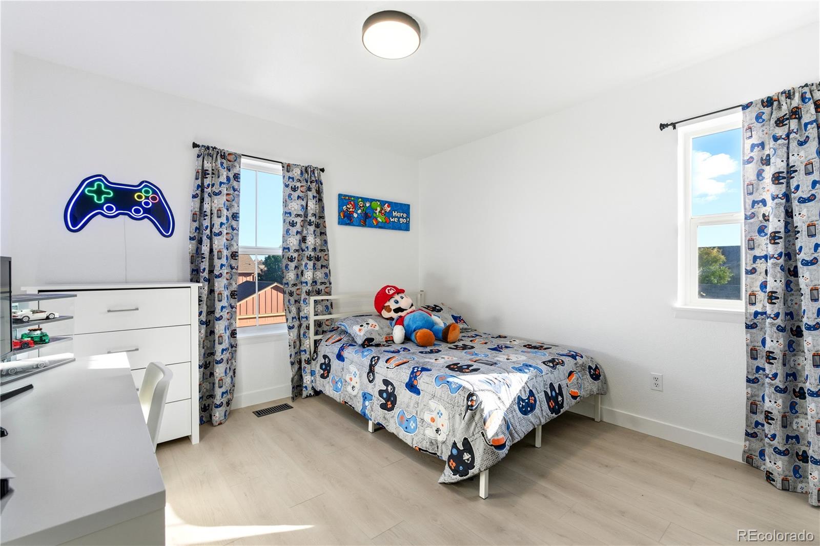 MLS Image #26 for 23461 e saratoga circle,aurora, Colorado