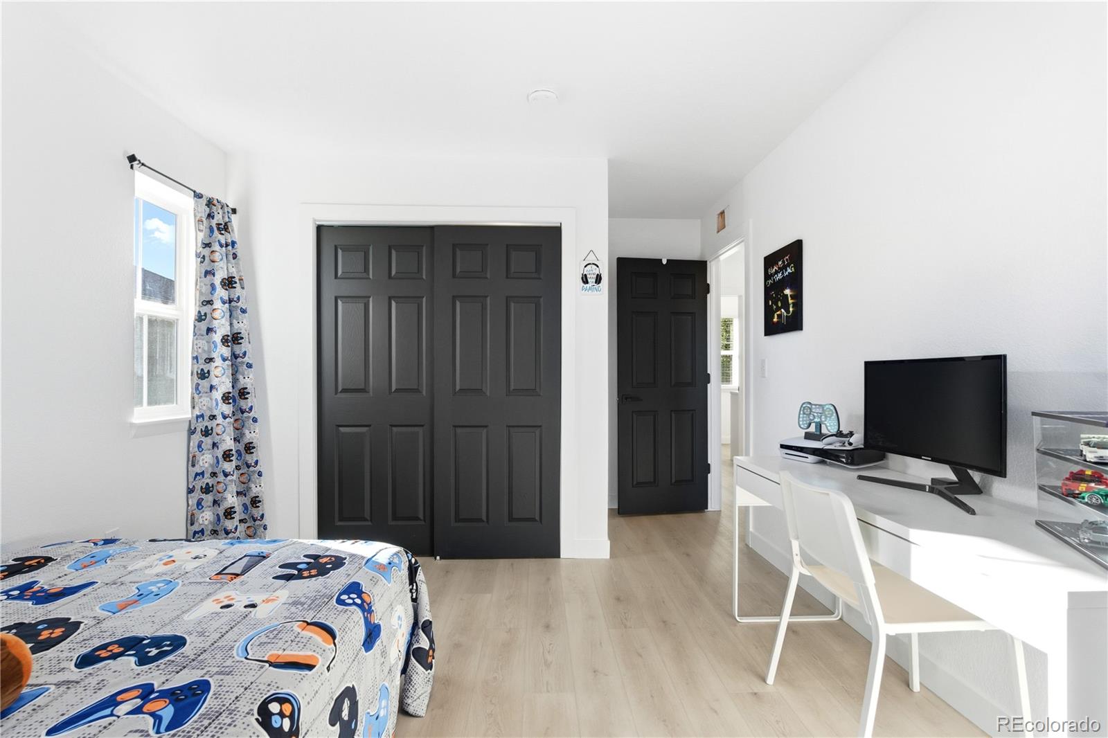 MLS Image #27 for 23461 e saratoga circle,aurora, Colorado