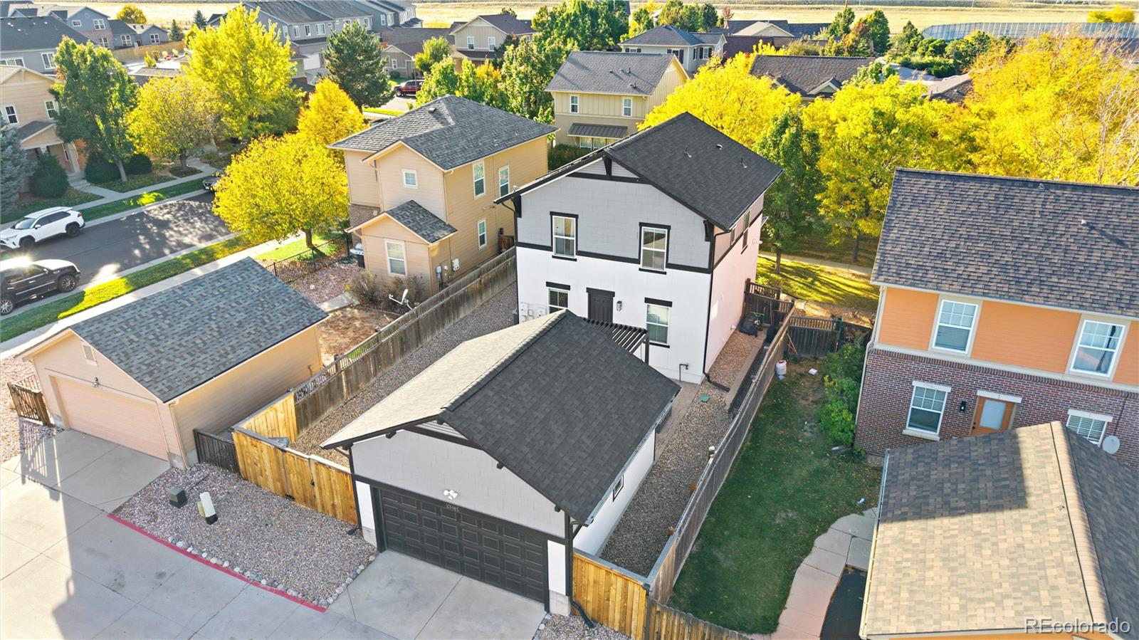 MLS Image #5 for 23461 e saratoga circle,aurora, Colorado