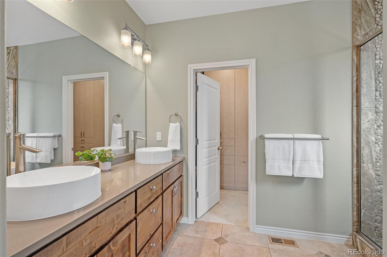 MLS Image #21 for 15116 w harvard circle,lakewood, Colorado