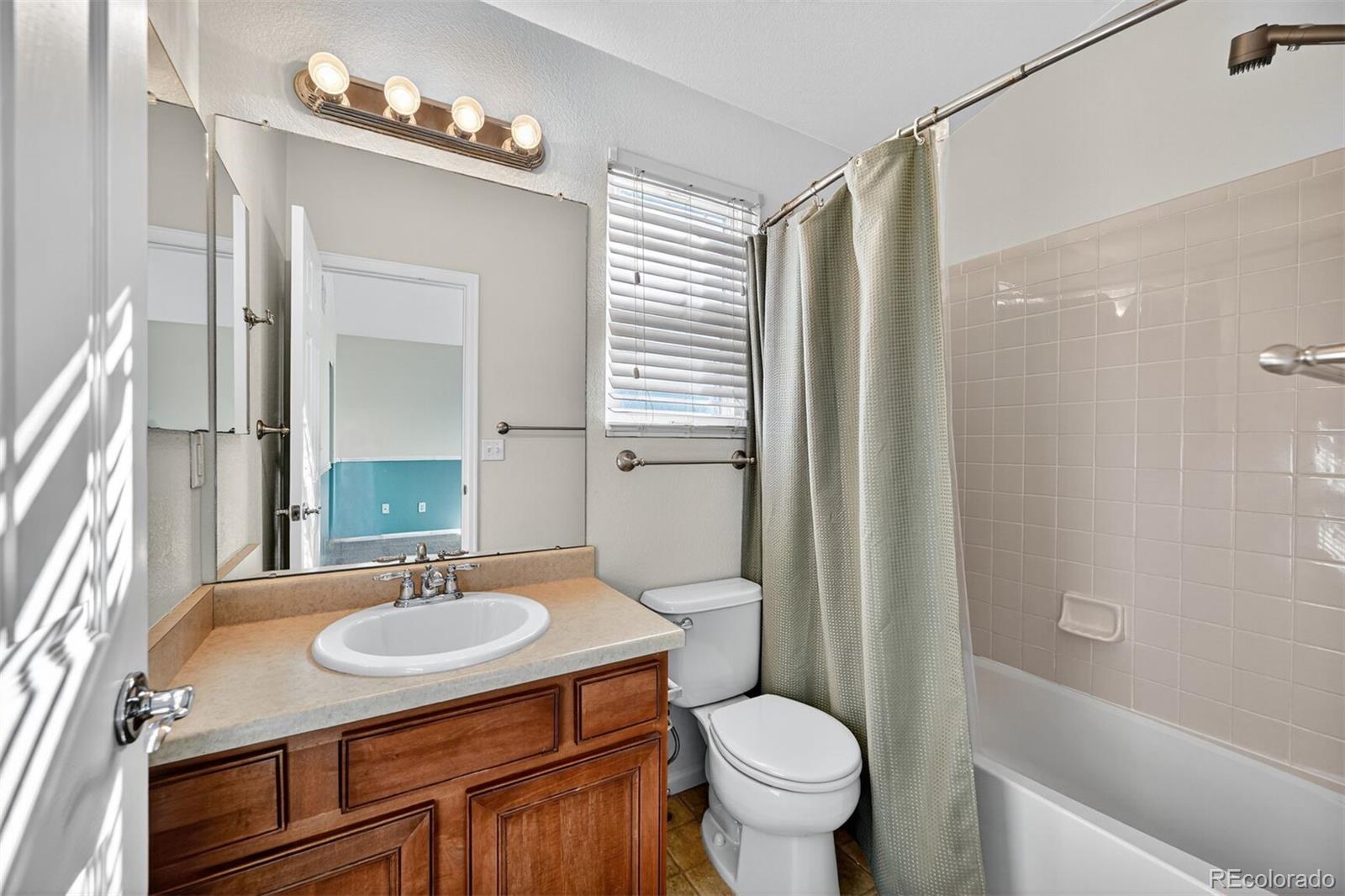 MLS Image #13 for 20194 e vassar avenue,aurora, Colorado