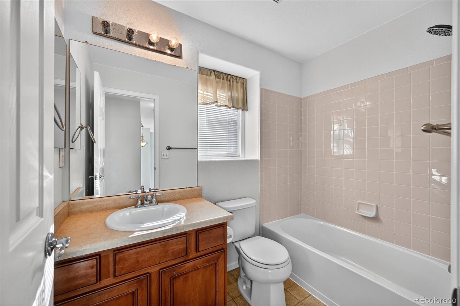 MLS Image #18 for 20194 e vassar avenue,aurora, Colorado