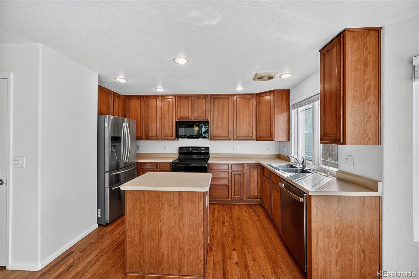 MLS Image #6 for 20194 e vassar avenue,aurora, Colorado