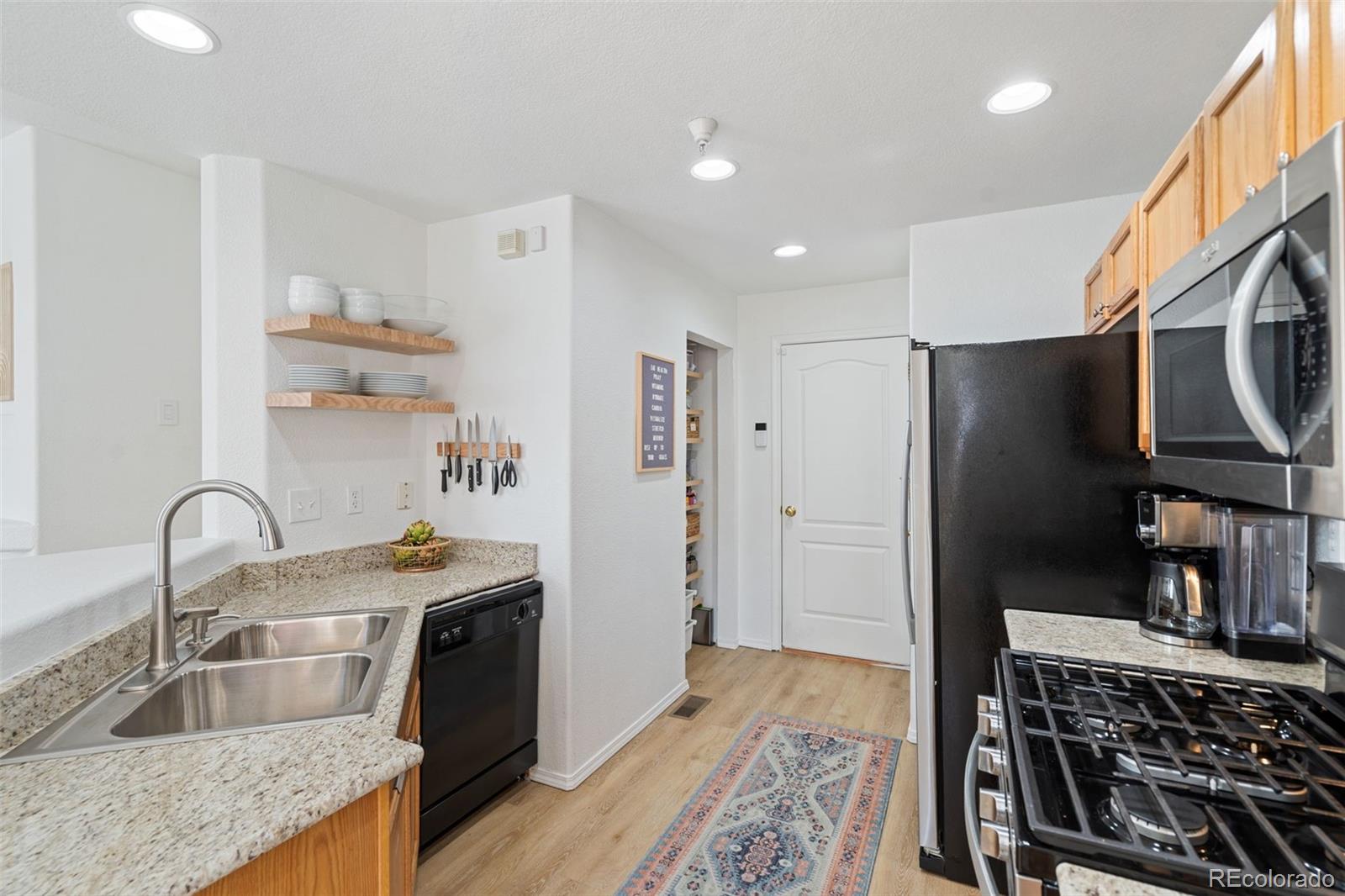 MLS Image #14 for 3231  apogee view ,colorado springs, Colorado