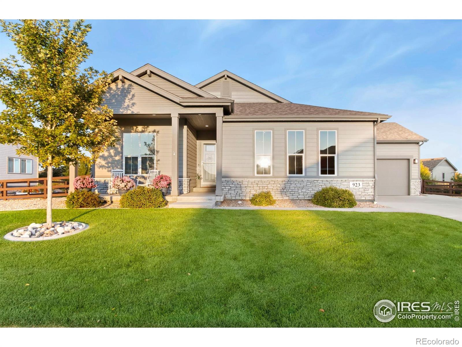 MLS Image #1 for 923  pitch fork drive,windsor, Colorado
