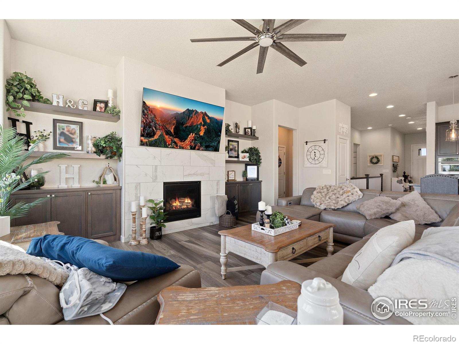 MLS Image #17 for 923  pitch fork drive,windsor, Colorado