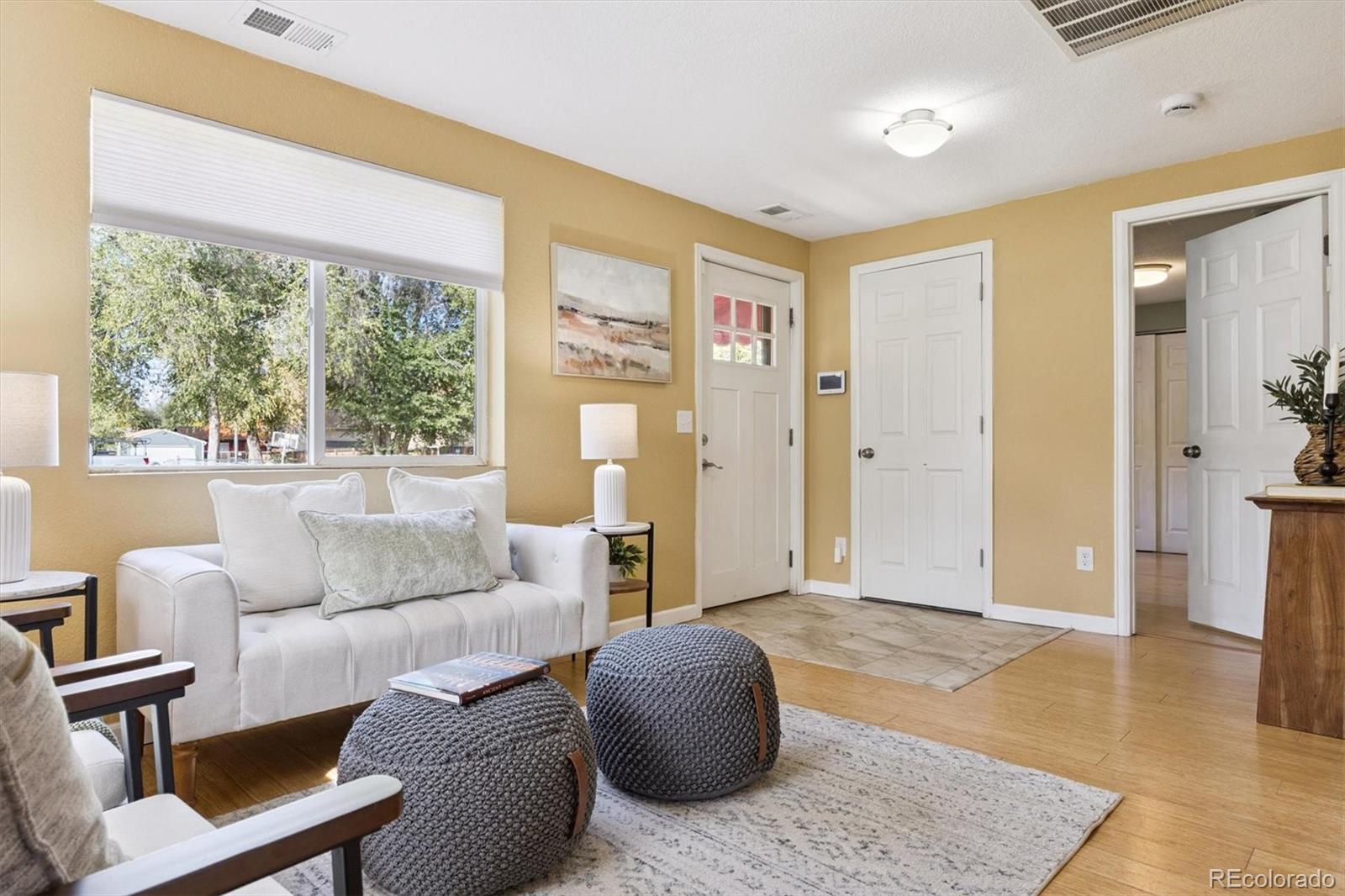 MLS Image #6 for 998 s leyden street,denver, Colorado