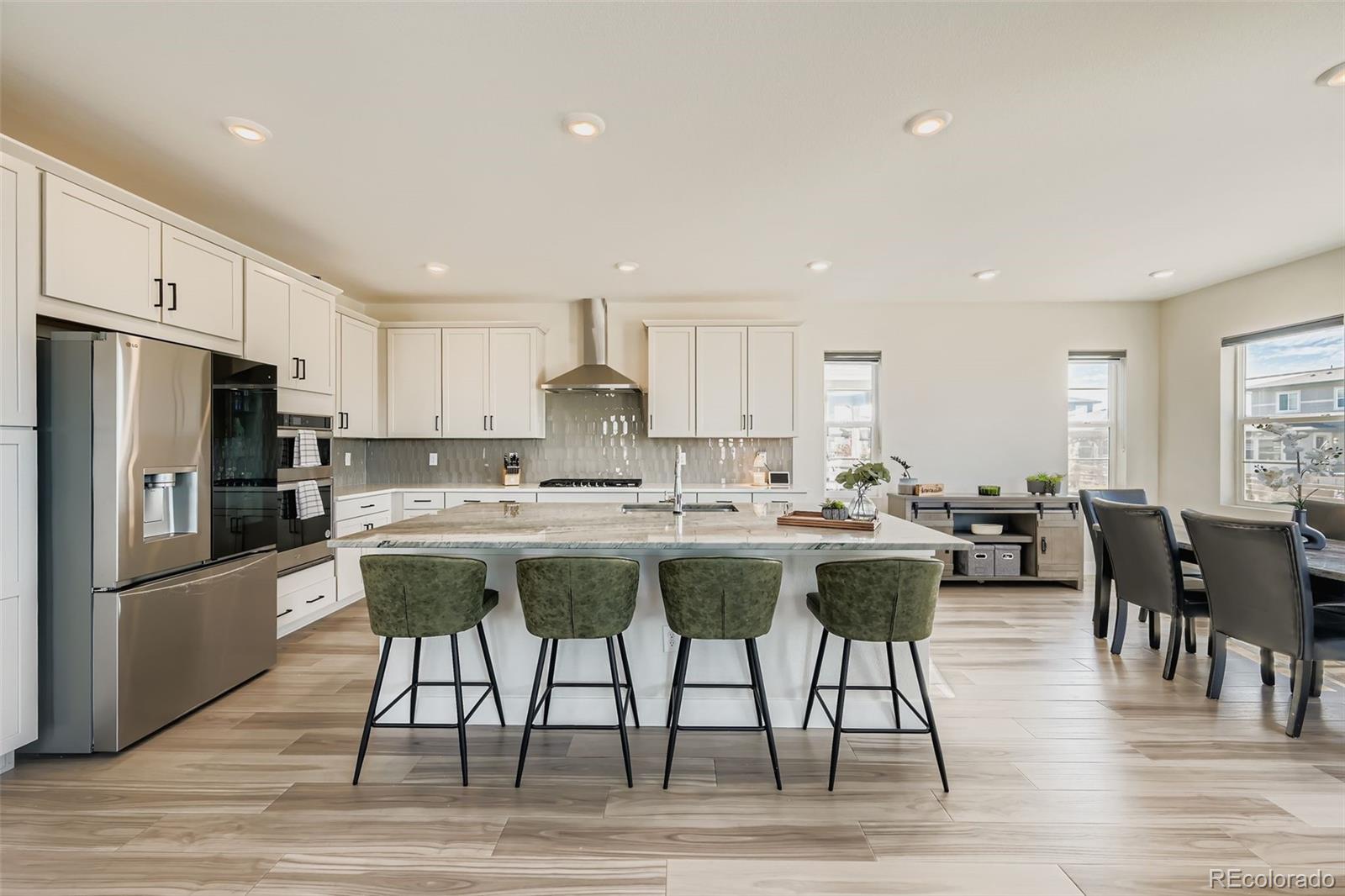 MLS Image #6 for 3391 n haleyville court,aurora, Colorado