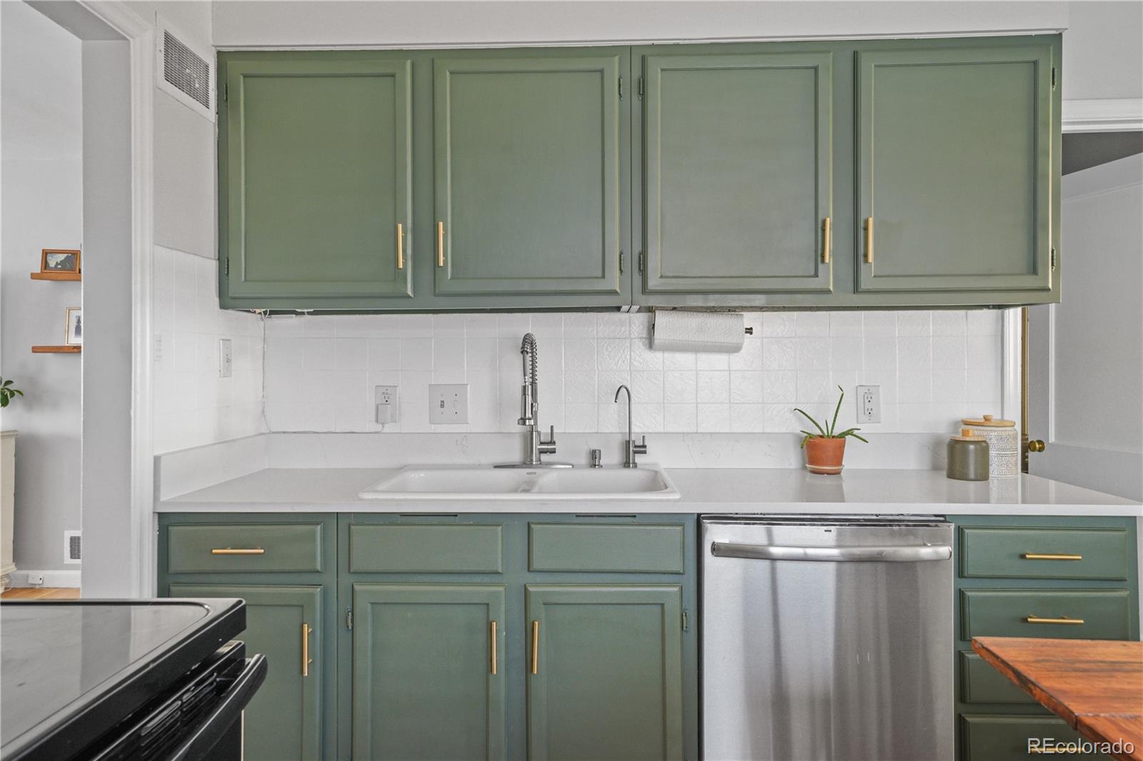 MLS Image #10 for 1775 w tennessee avenue,denver, Colorado