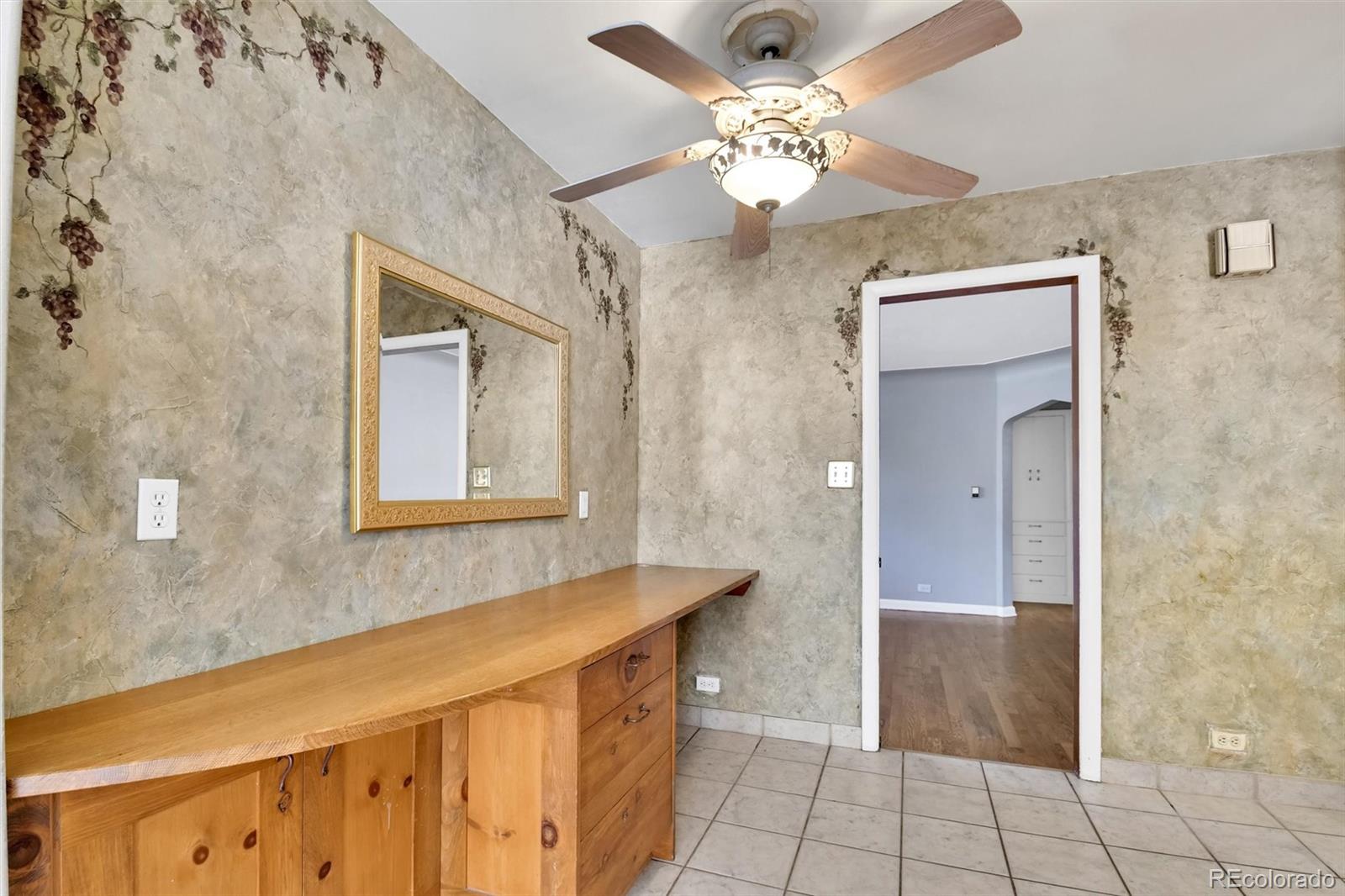 MLS Image #11 for 3210 s williams street,englewood, Colorado