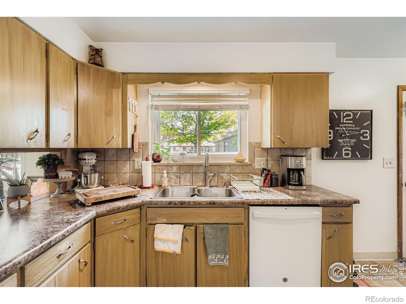 MLS Image #8 for 4620 s inca street,englewood, Colorado