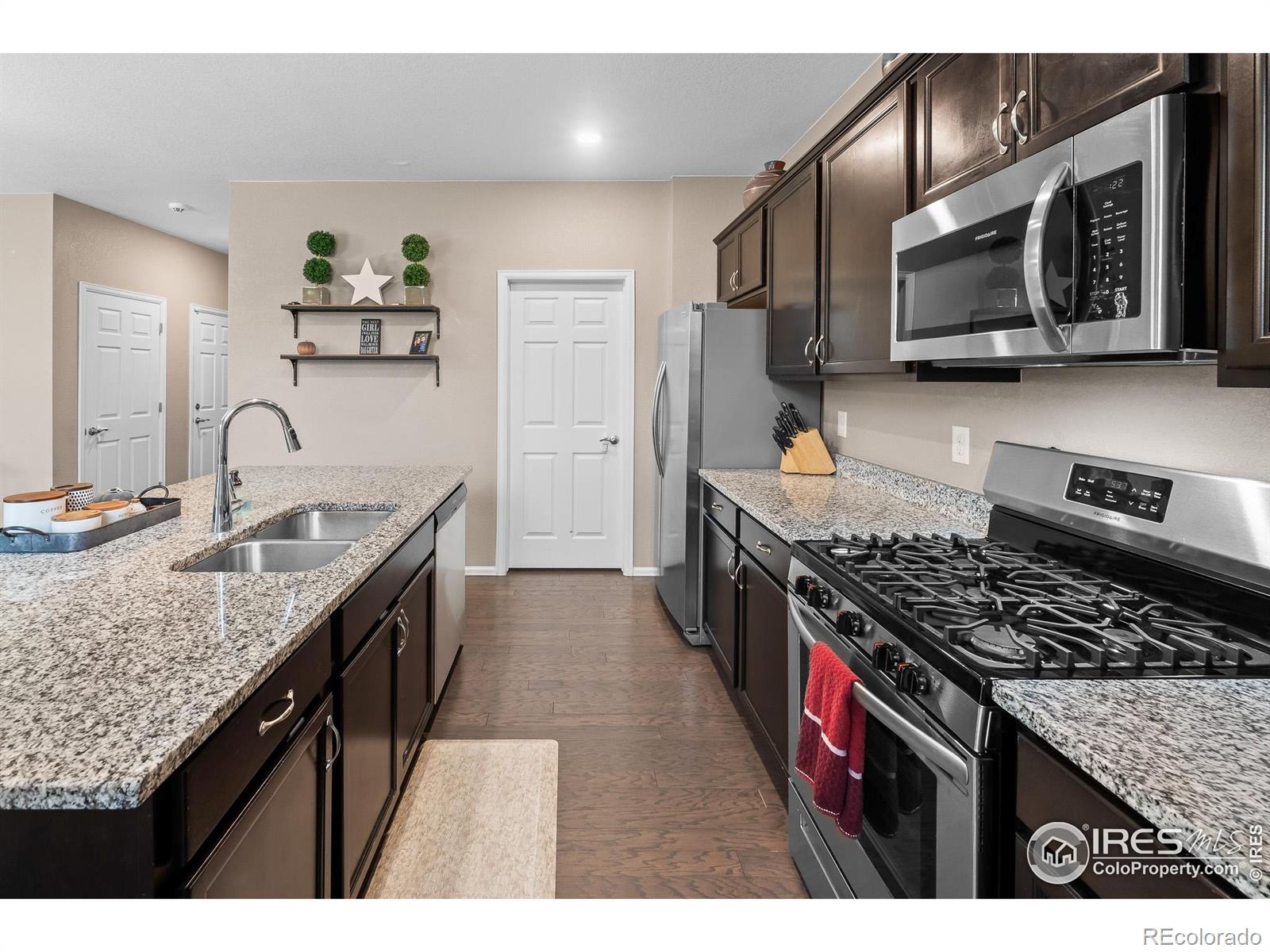 MLS Image #14 for 1961  rose petal drive,windsor, Colorado