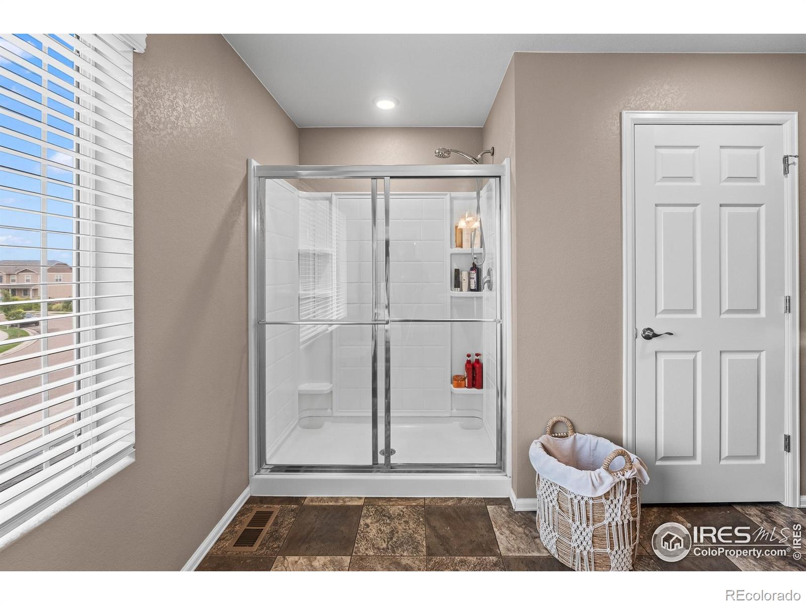 MLS Image #28 for 1961  rose petal drive,windsor, Colorado